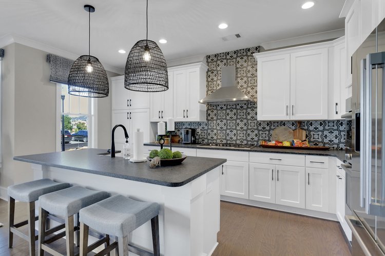 07F3BE8E-8020-47CD-875D-0F09F8441A0B