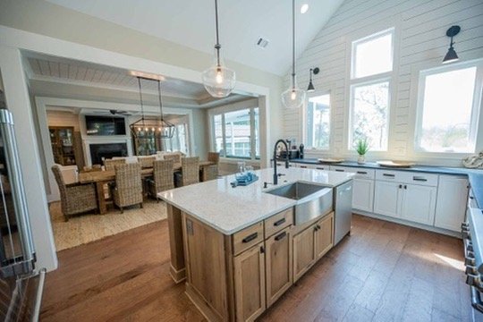 295CE0E9-A48A-4E72-B64B-EBFBDF34E98A_4_5005_c