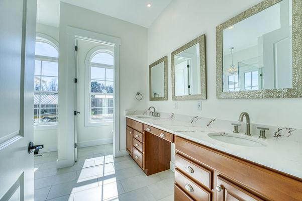 2DC21191-C984-4EC5-ACFA-AA0BBD6EFFA8