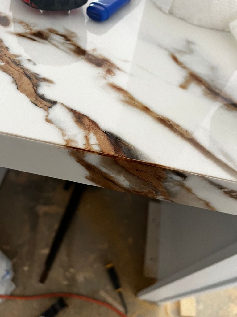 4DA7545A-8B49-48E8-A399-513B50961384_1_105_c