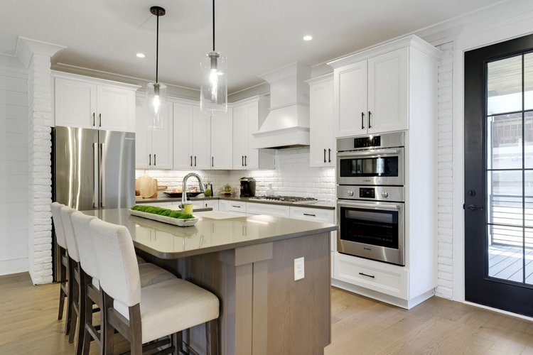 BAA60580-76ED-4592-9B85-70C043ED6CE8