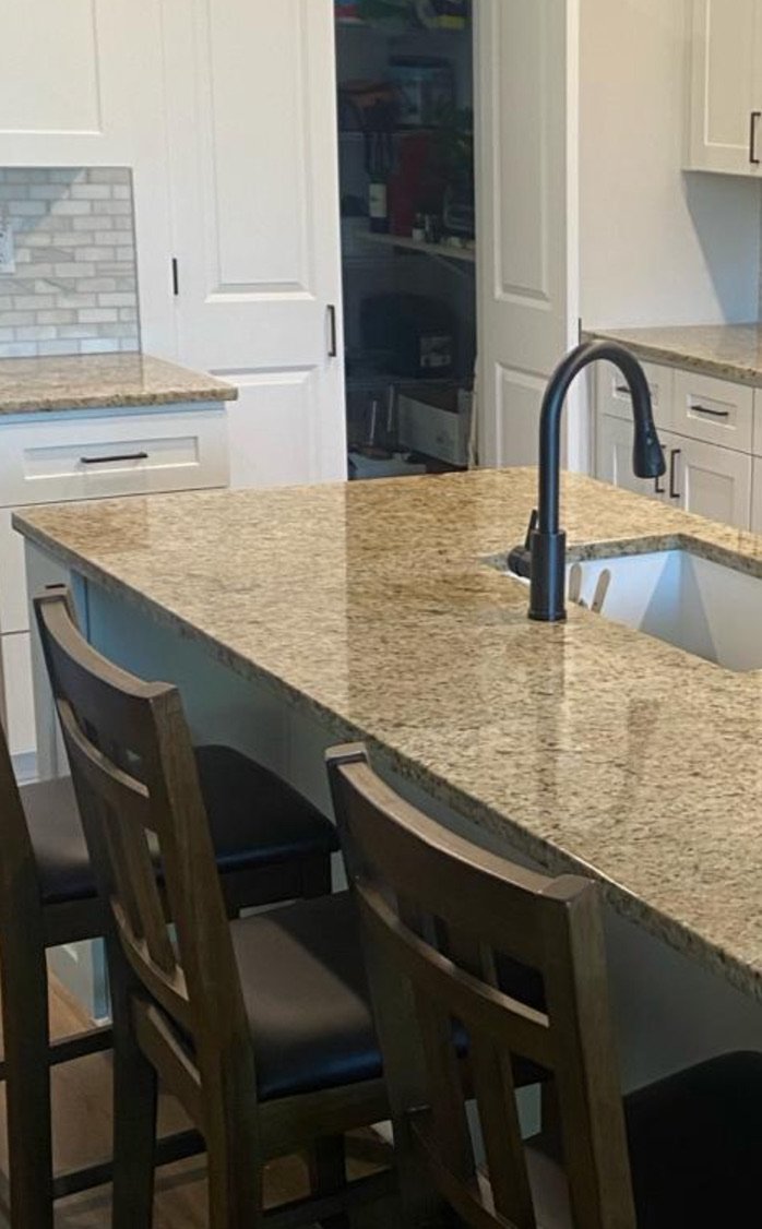 C18EADE6-FBDD-4E42-84E8-F7A7EC345D3F_1_105_c