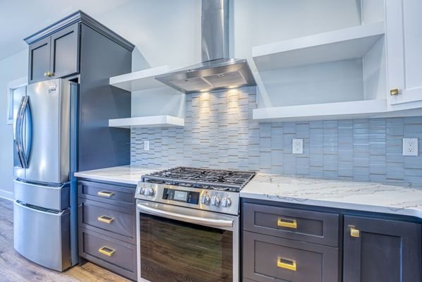 DAA78D84-7D39-4AB5-82FF-9D5E458AAD1B